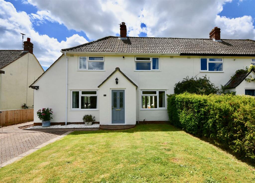 7 Quantock Way