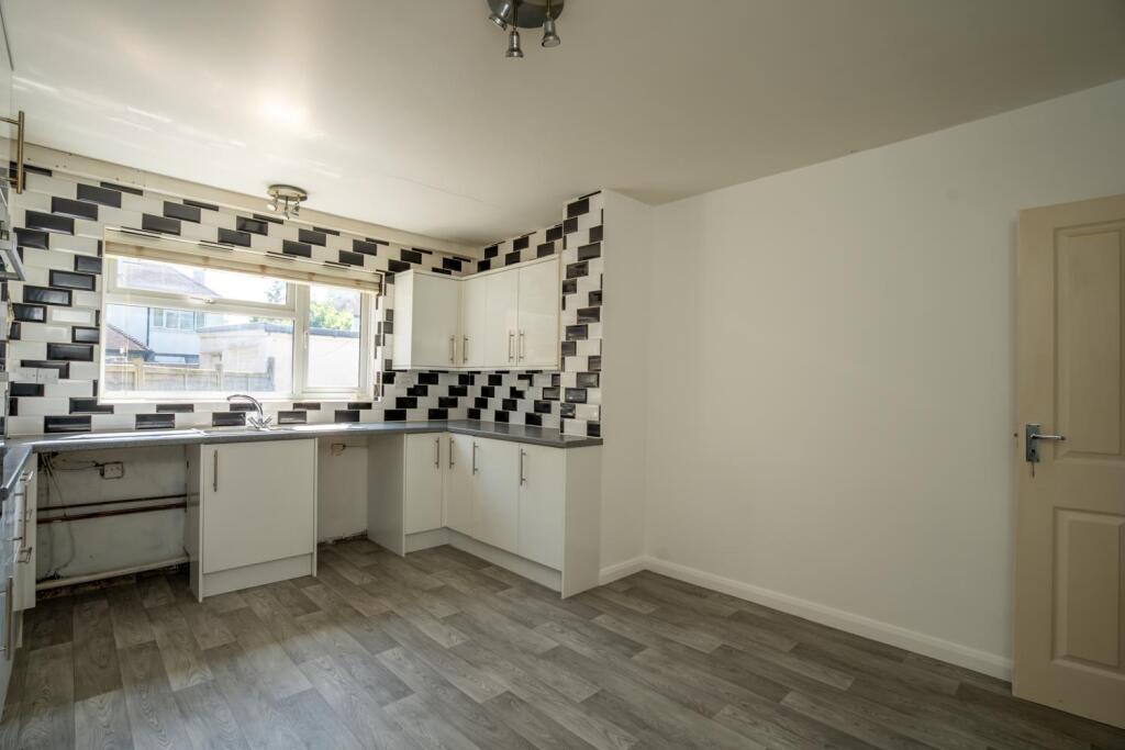 Kitchen Breakfast Room.jpg