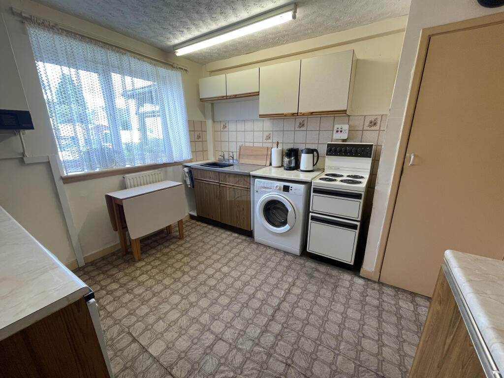 Kitchen c.JPG