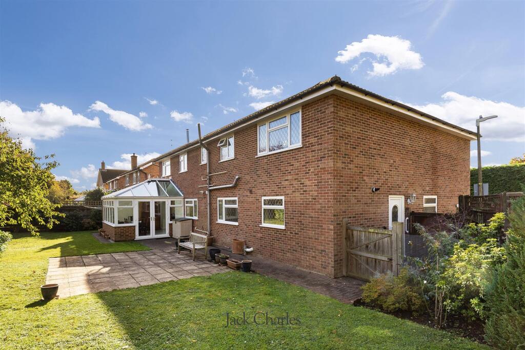 1 Rutherford Way, TN10 4RH 018.jpg