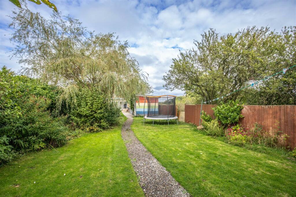 Upper Clayhill Cottage21.jpg