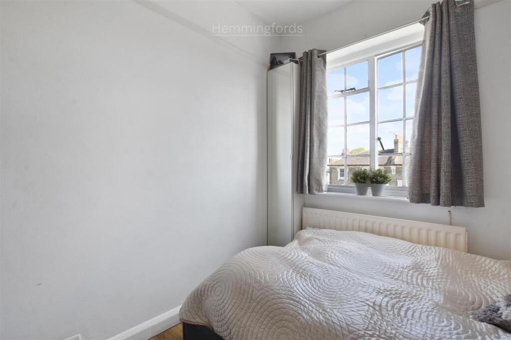 05-9a98GCHMF - 4 Tollington Court -Bedroom 5Origin