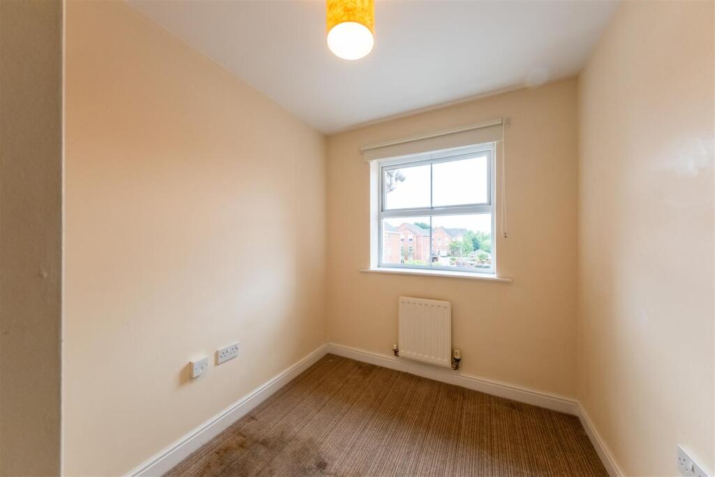 49 Arley Court-009.jpg