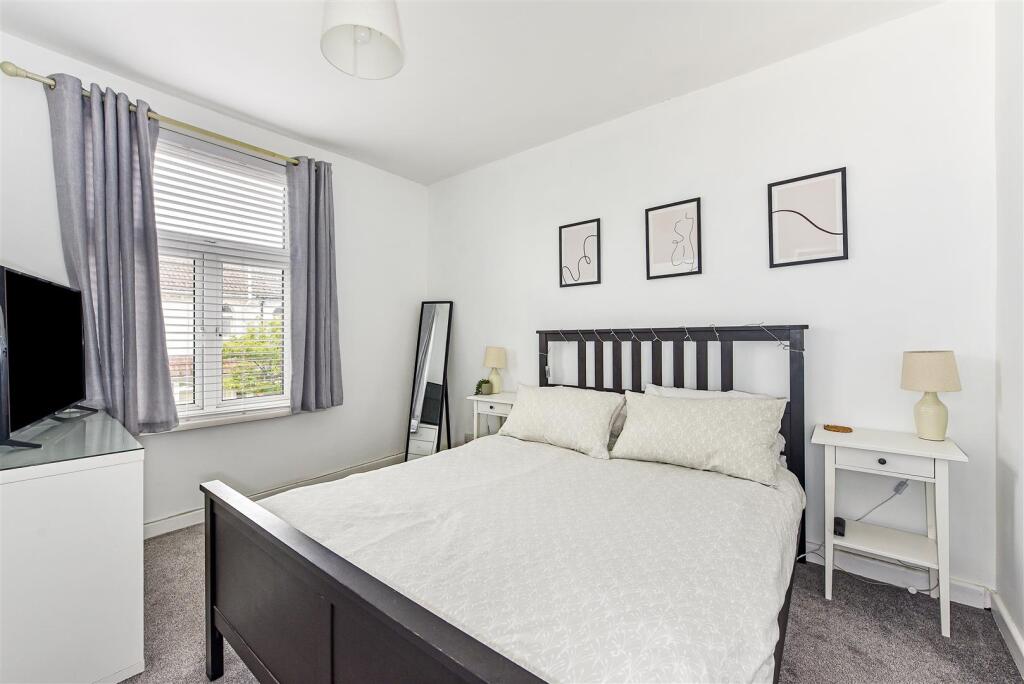 Bedroom One.jpg