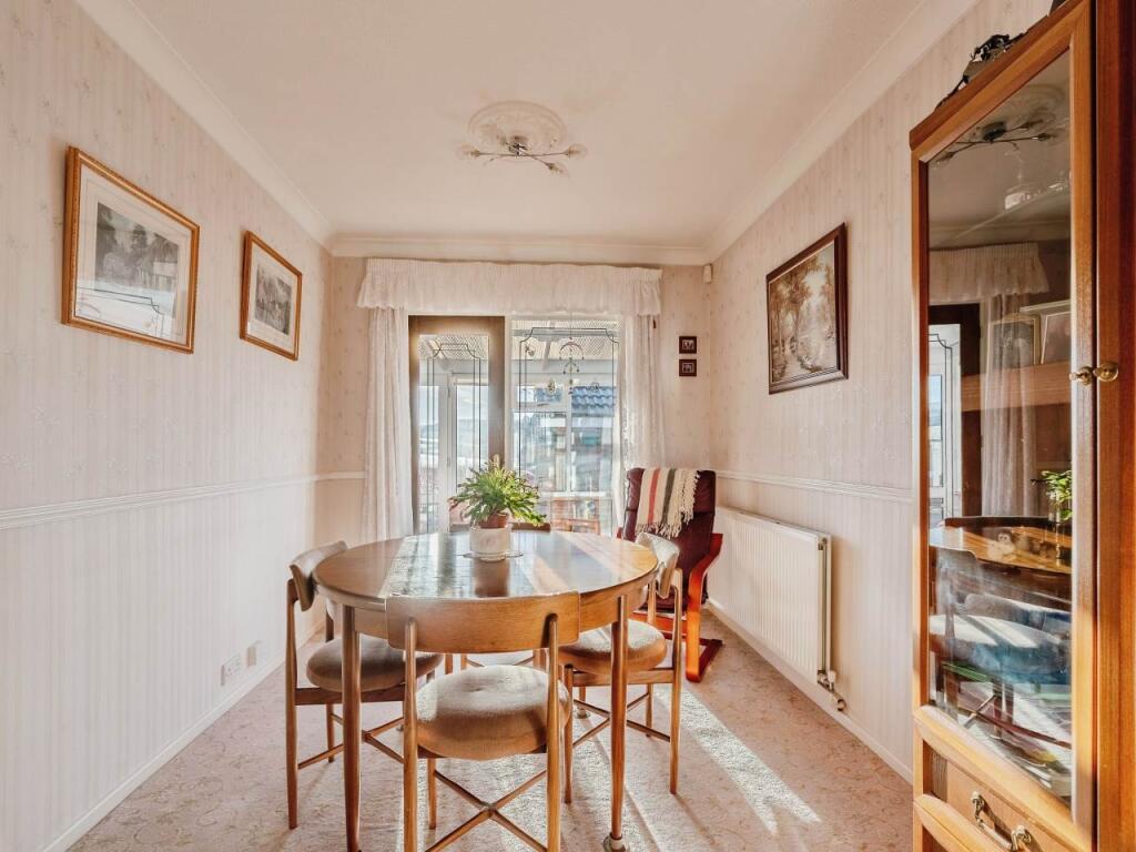 Dining Room (2)