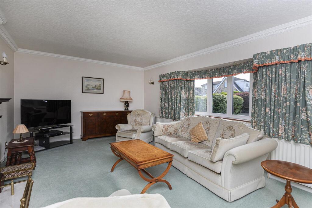 Bramleys Estate Agents - Beagle Avenue - Beaumont 