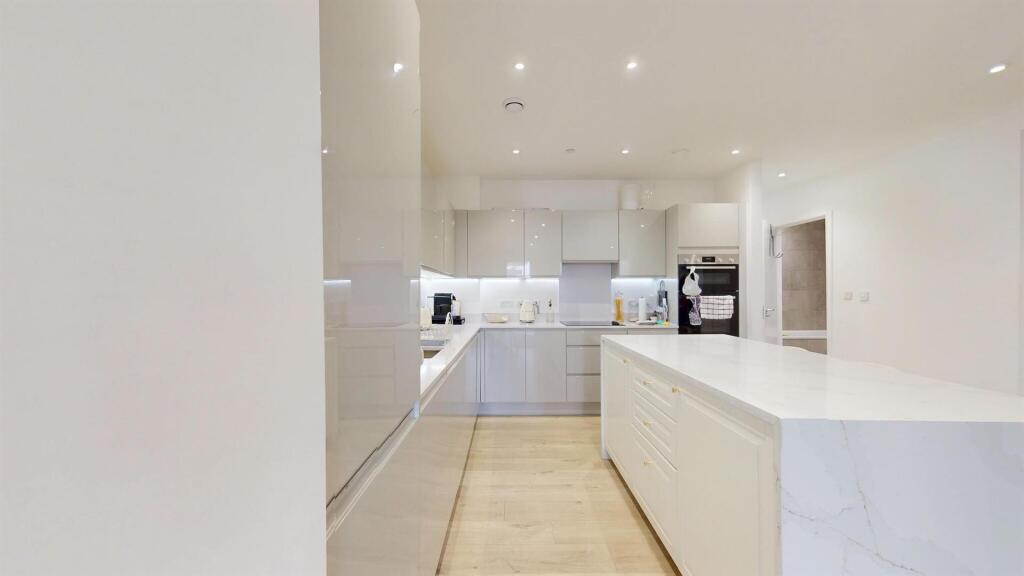 2 Bedroom, New Build For Sale at Canning Town, E16