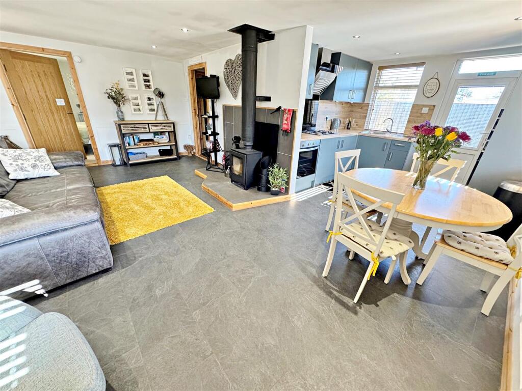 LIVING -DINING AREA