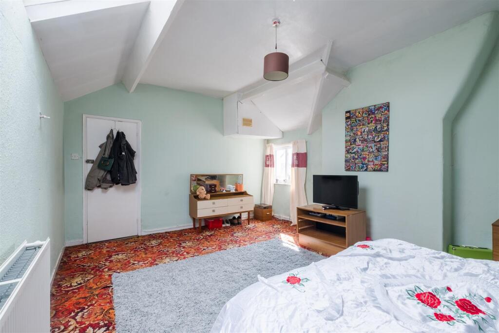 untitled (13 of 25).jpg