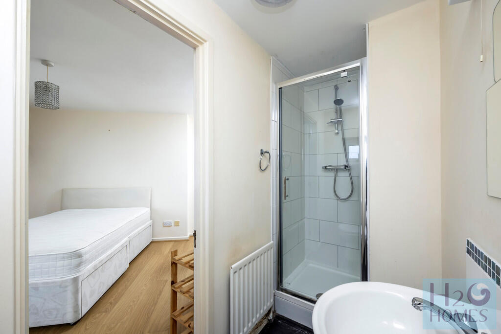 The Strand, Merto...