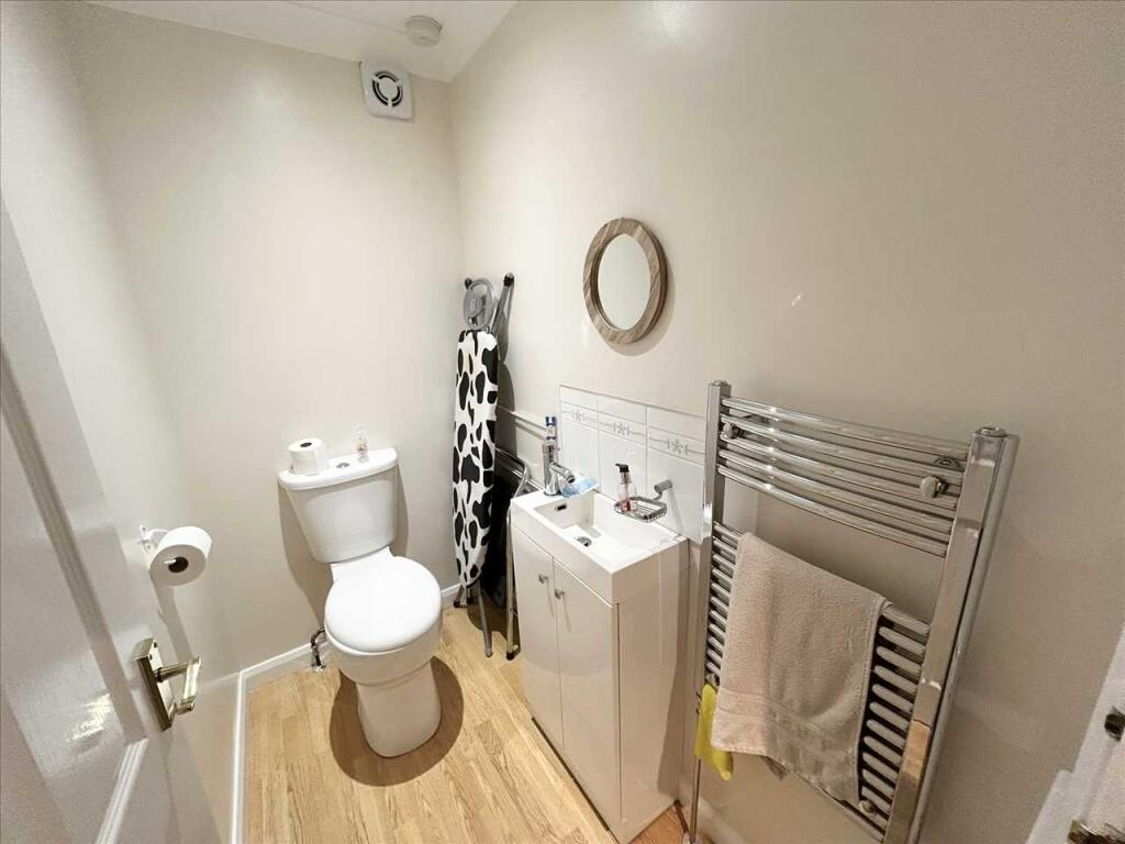 GROUND FLOOR WC