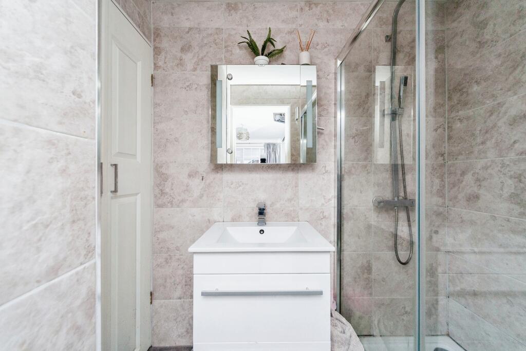 En-suite Shower Room