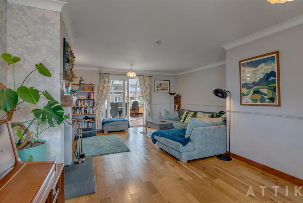 80 Reepham Road, Norwich, NR6 5LT (36).jpg