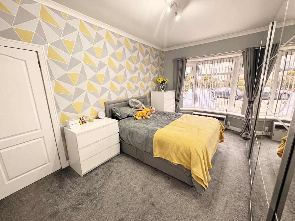 Bedroom 1 (1)