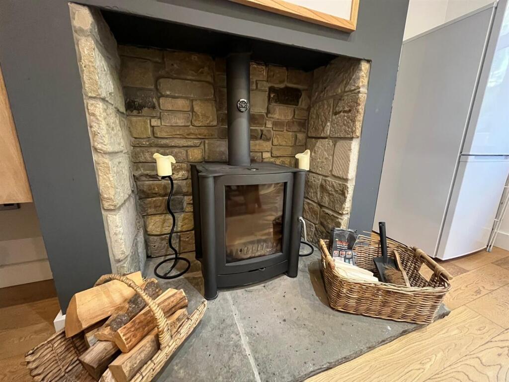 LOG BURNER