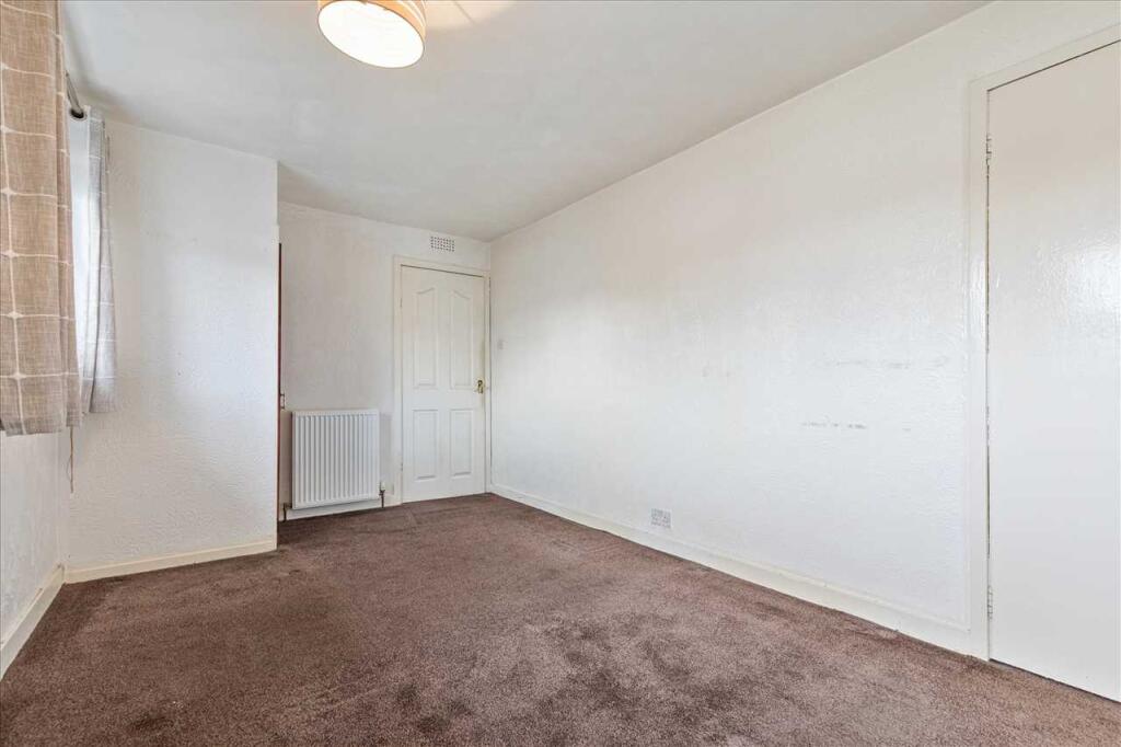 Bedroom One (3)