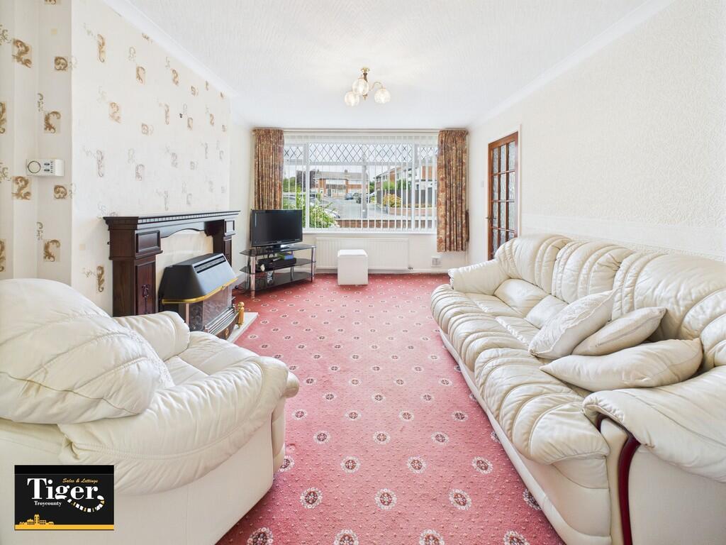 CAM02176G0-PR0681...