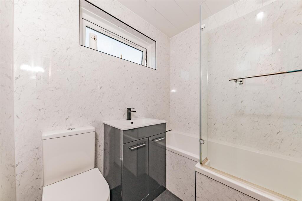 16 Elmgrove Monifieth-9.JPG