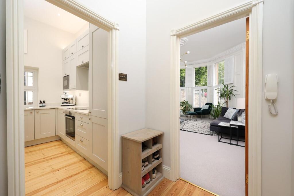 4@12 Oakfield Grove 11.JPG