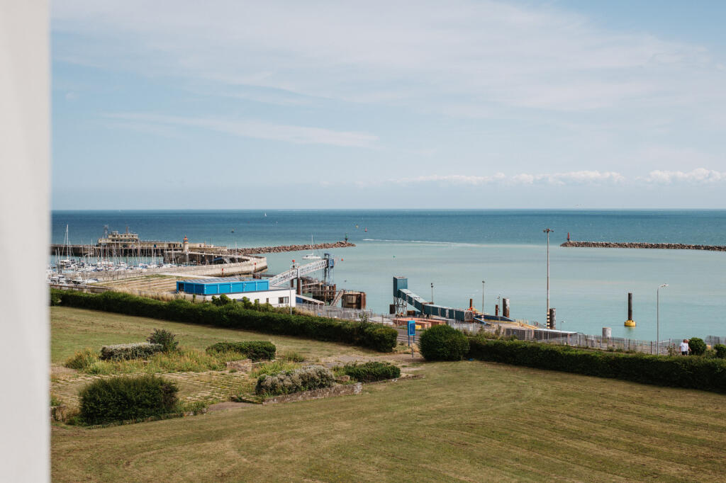 168169 - RoyalCrescent.Ramsgate-17.jpg