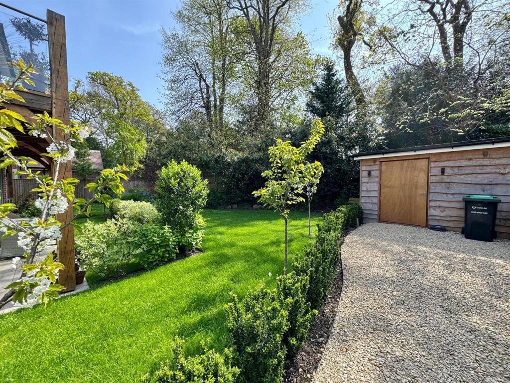 Communal Gardens.jpg