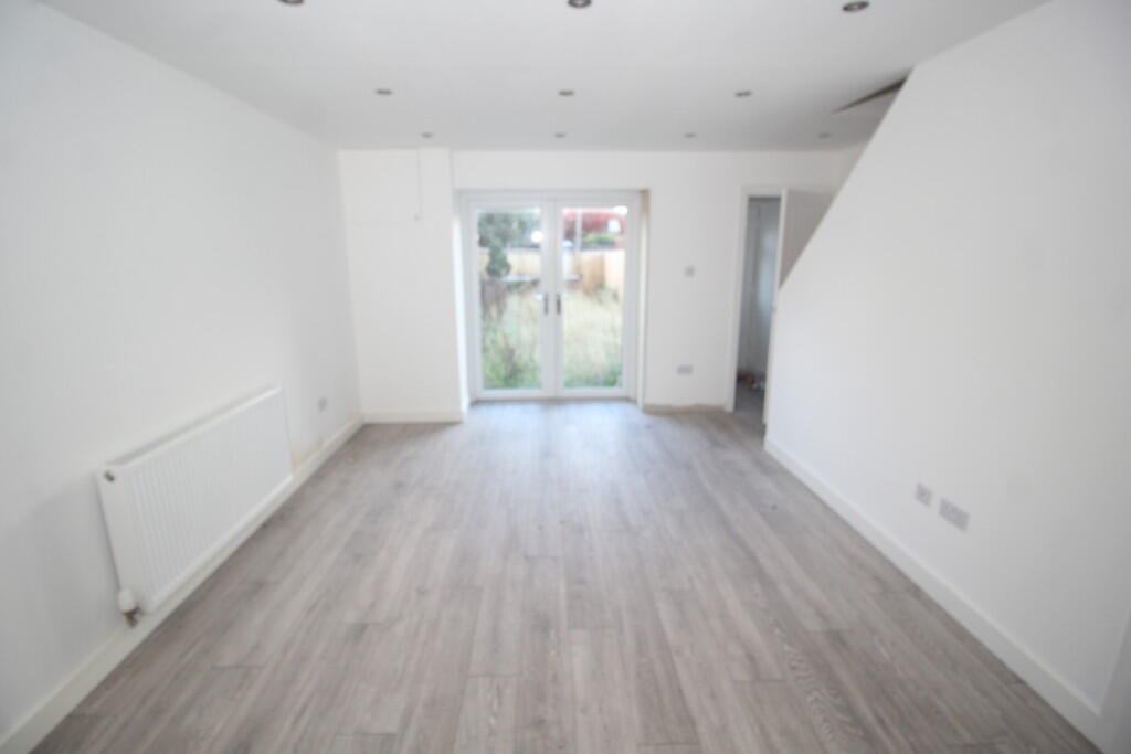 Hall Street, Featherstone