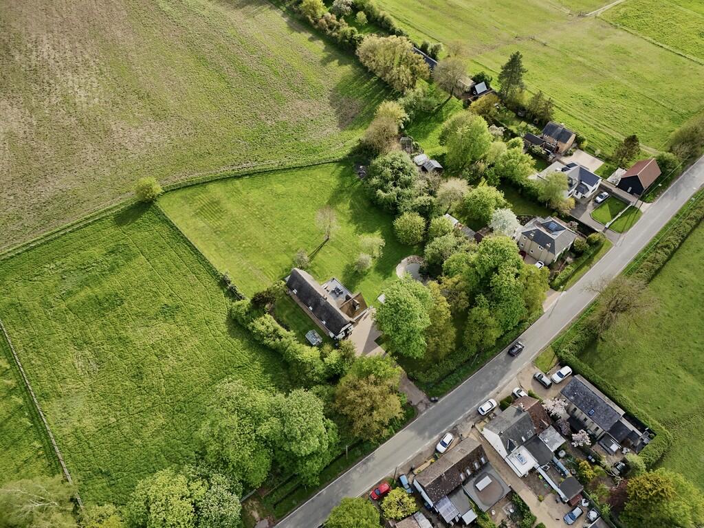 dji_fly_20250422_...