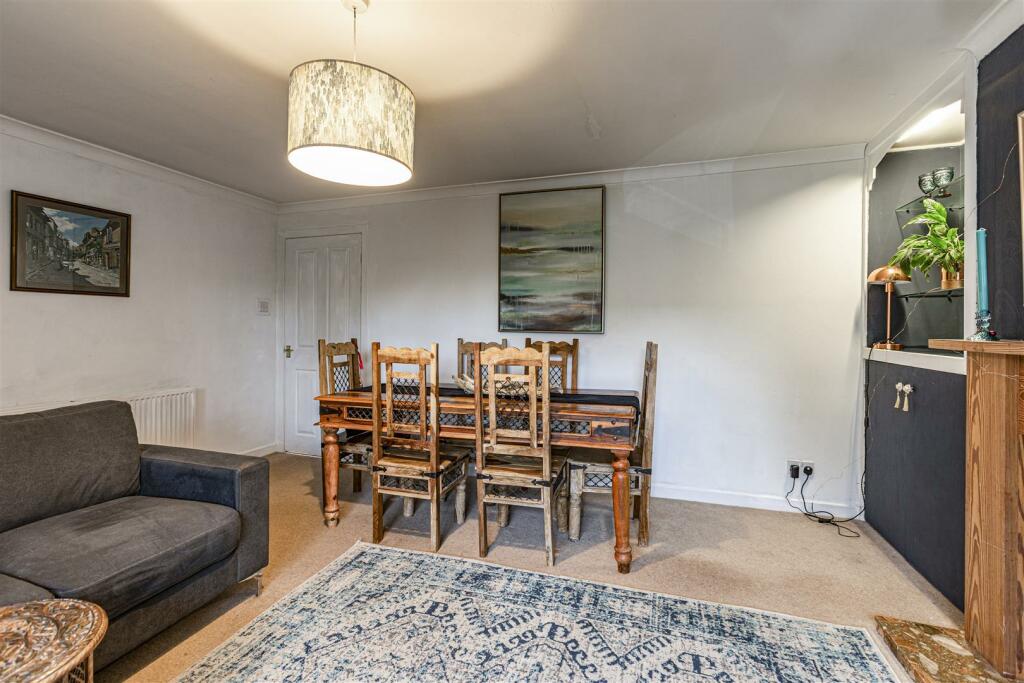 1 Whitefield Avenue Newtown 12.JPG