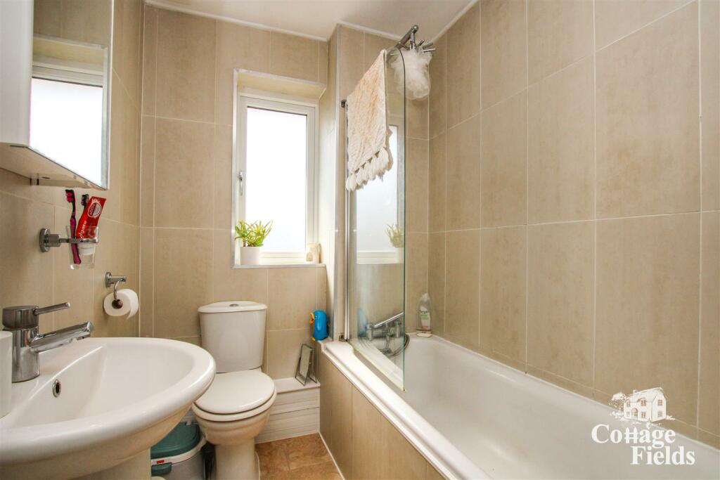 bathroom (1).JPG