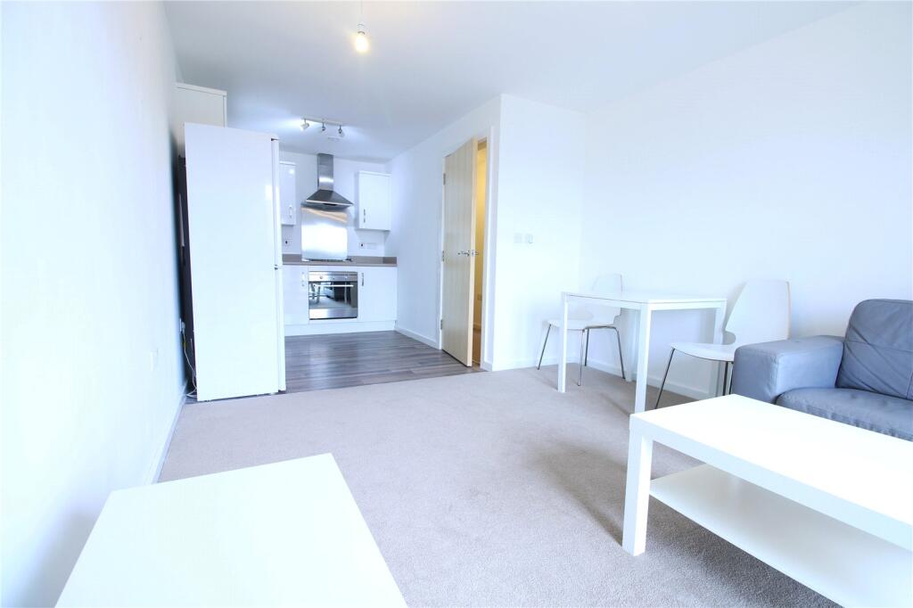Kitchen/Dining Area