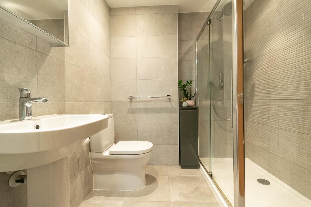Ensuite