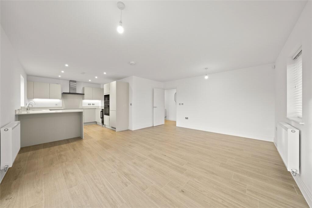 Reception/Kitchen
