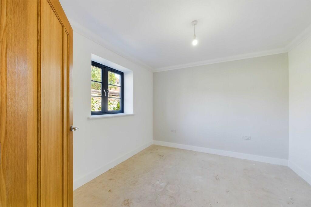 CAM01211G0-PR0081...