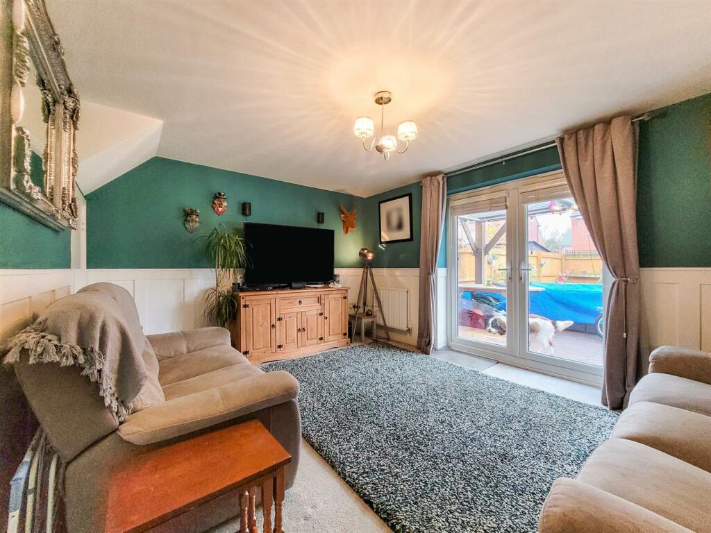 Rear lounge