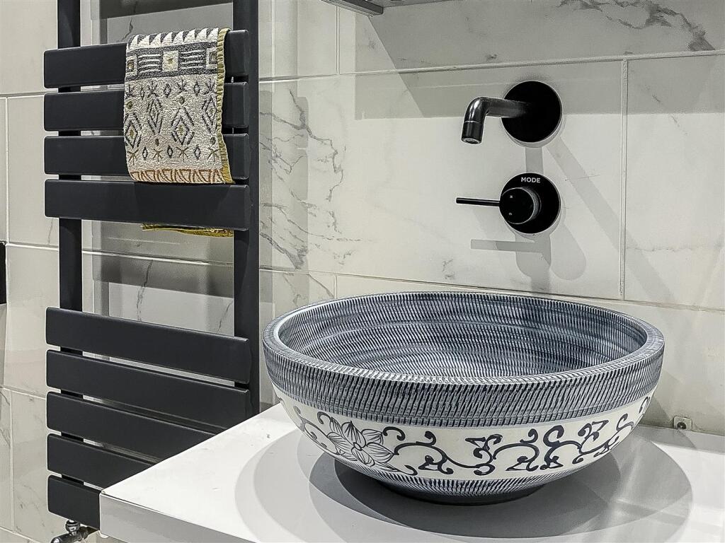 CA Downstairs Wetroom.jpg