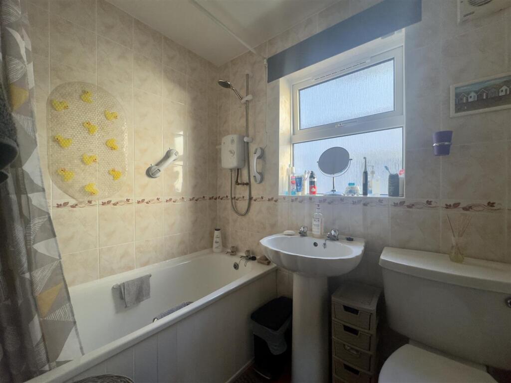 Flat 1