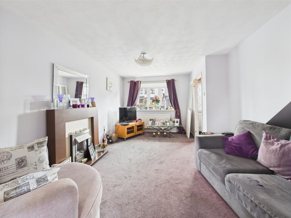 CAM01605G0-PR0985-STILL006