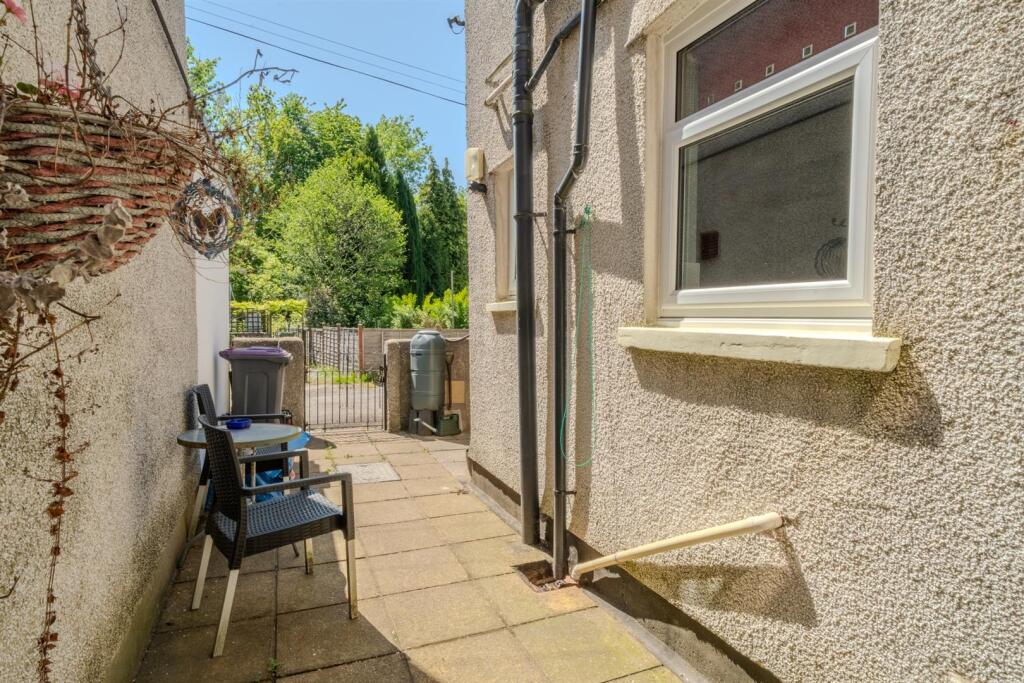 2 Lewis Terrace-24.jpg