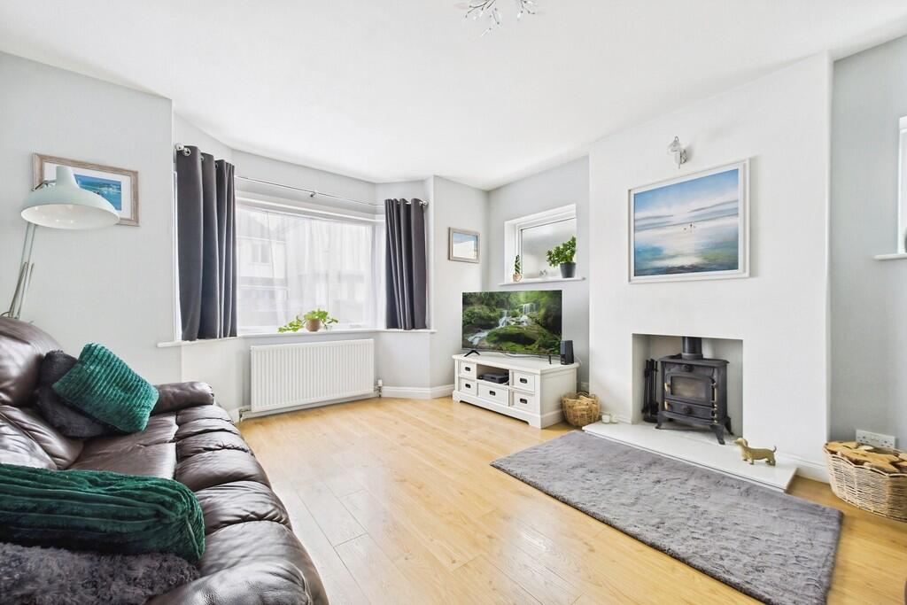 c75d4e7f-CAM01085...