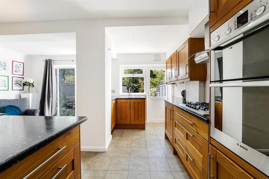 TATTENHAM GROVE (12).jpg