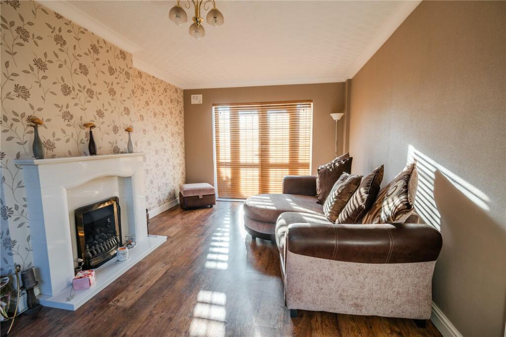 Living Room (2)