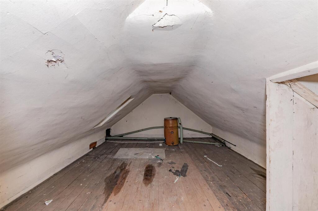 202B High Street Montrose-11.JPG