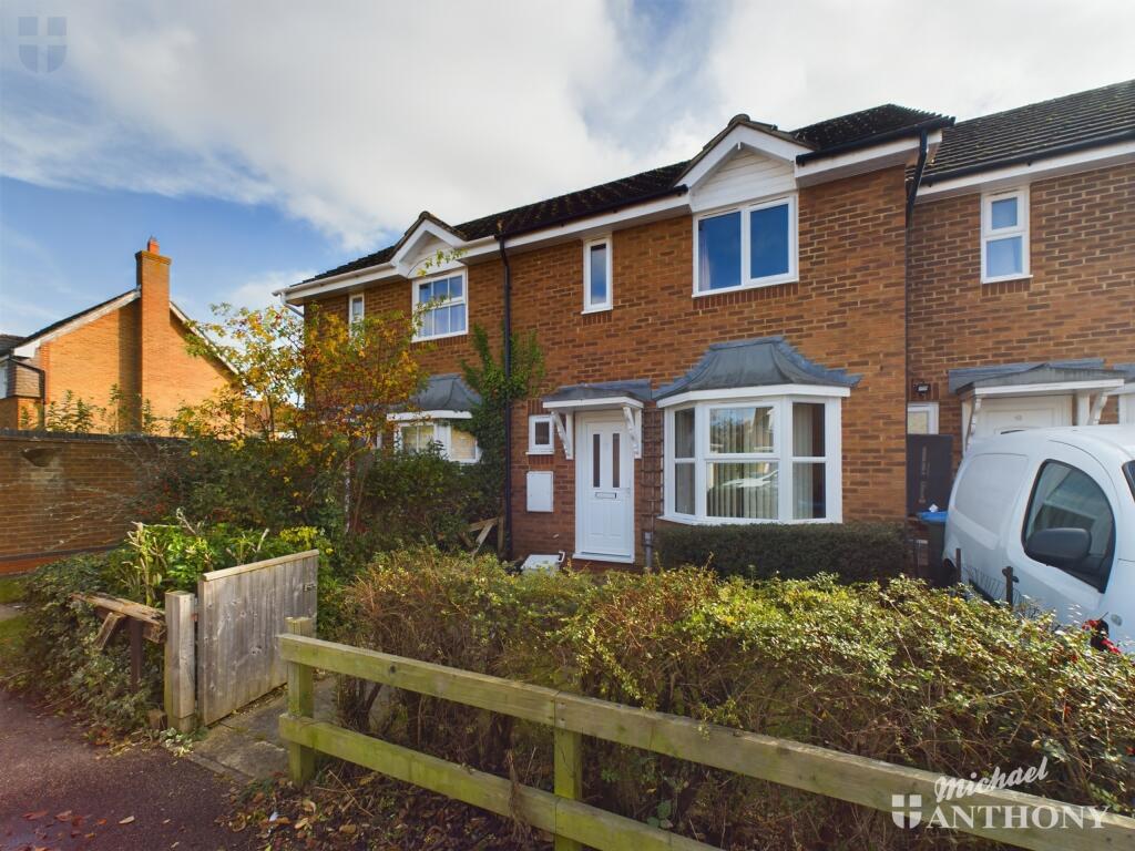 CAM03218G0-PR0405-STILL016