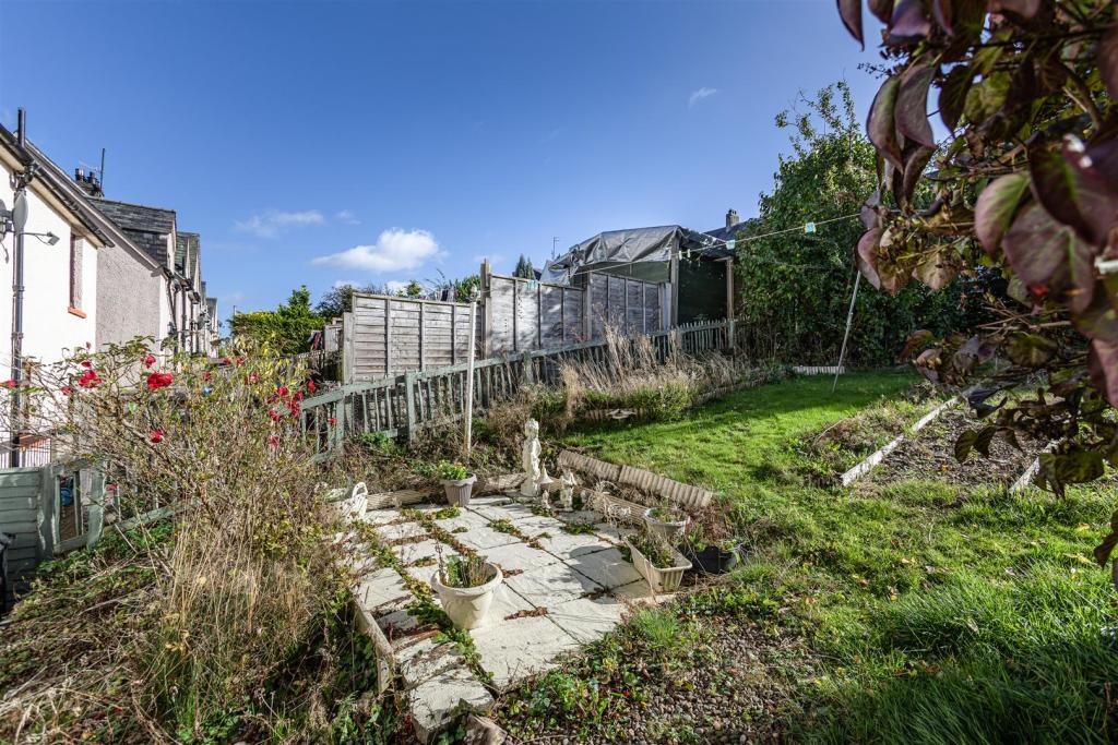60 Priors Walk Melrose 28.JPG
