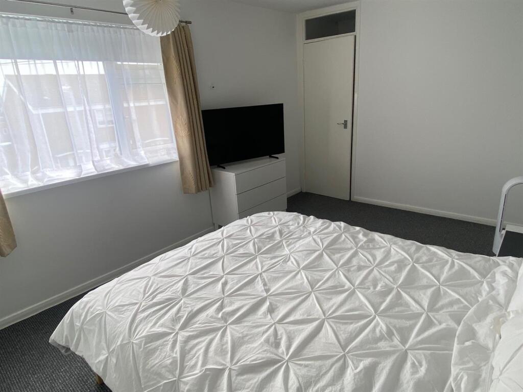 11 Coleridge Walk, Daventry