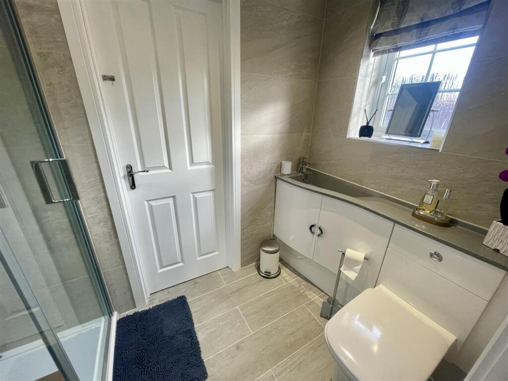 Jack &amp; Jill En-Suite