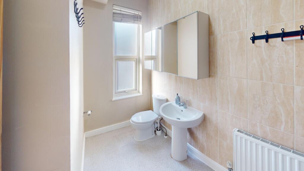 18-Watkin-Street-Bathroom 2