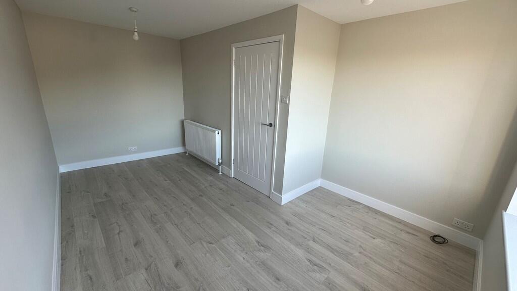 Master Bedroom Vi...