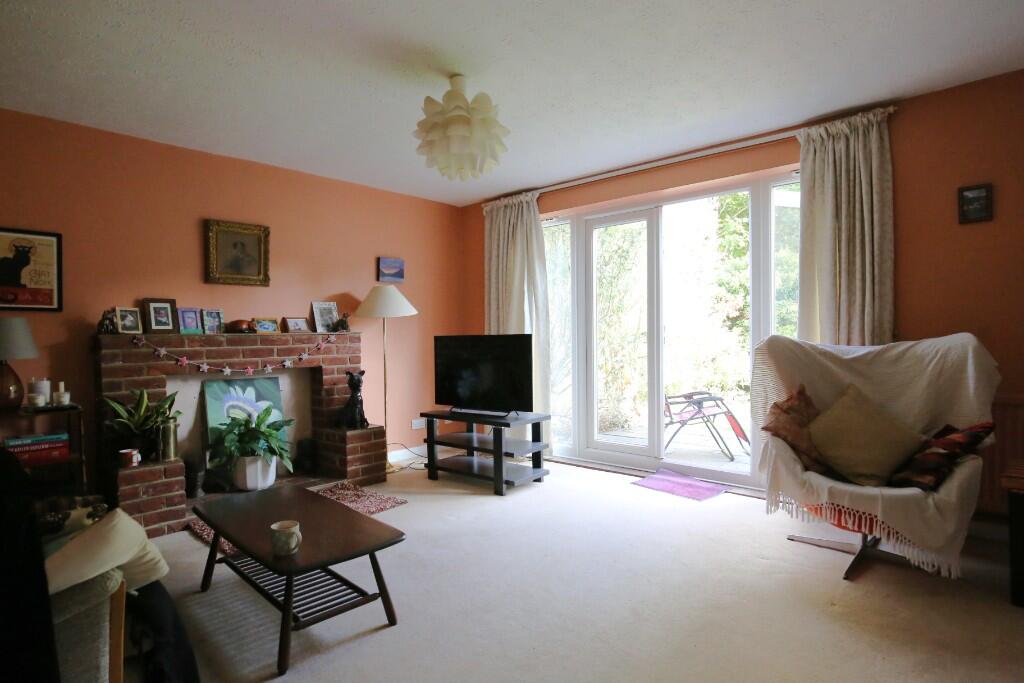 Living/dining room 