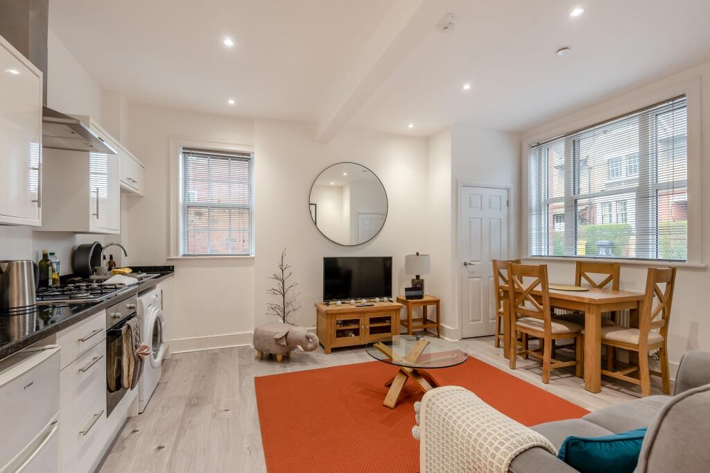 Kitchen/Diner/ Reception room